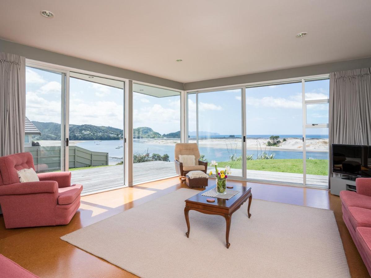 Roberts Retreat - Mangawhai Holiday Home Dış mekan fotoğraf
